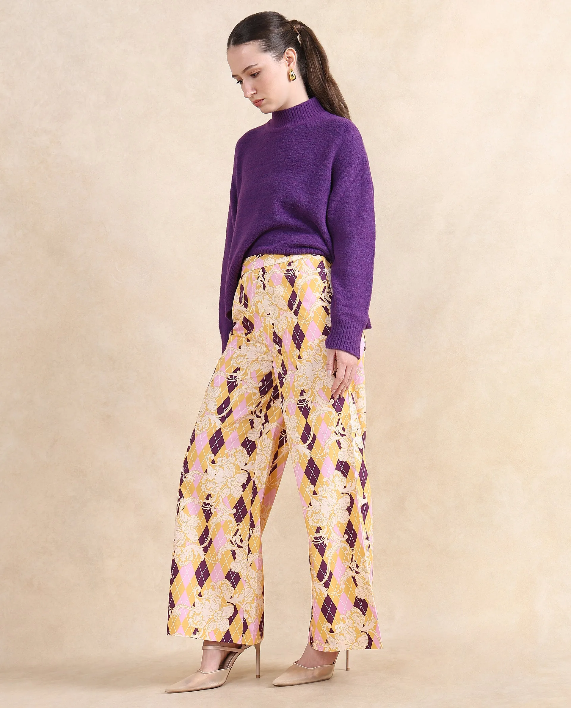 Rareism Women Bari Light Multi Cotton Fabric Zipper Closure Wide Fit Ankle Length Geometric Print Trouser