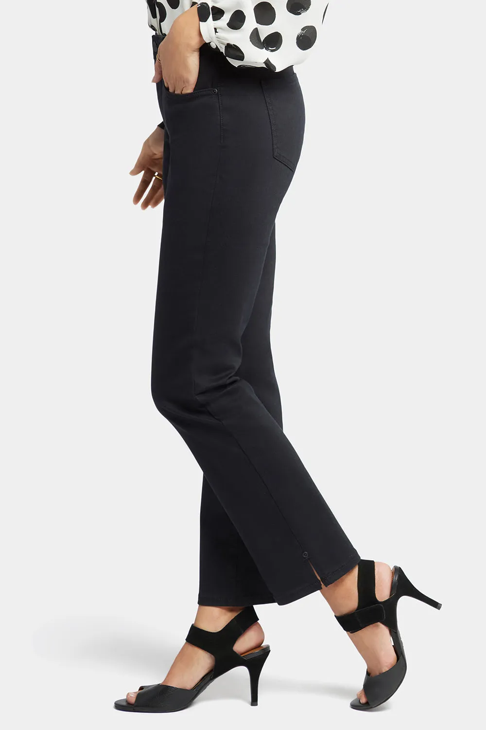 Sheri Slim Ankle Jeans - Black